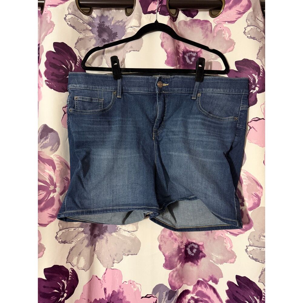 Torrid Short